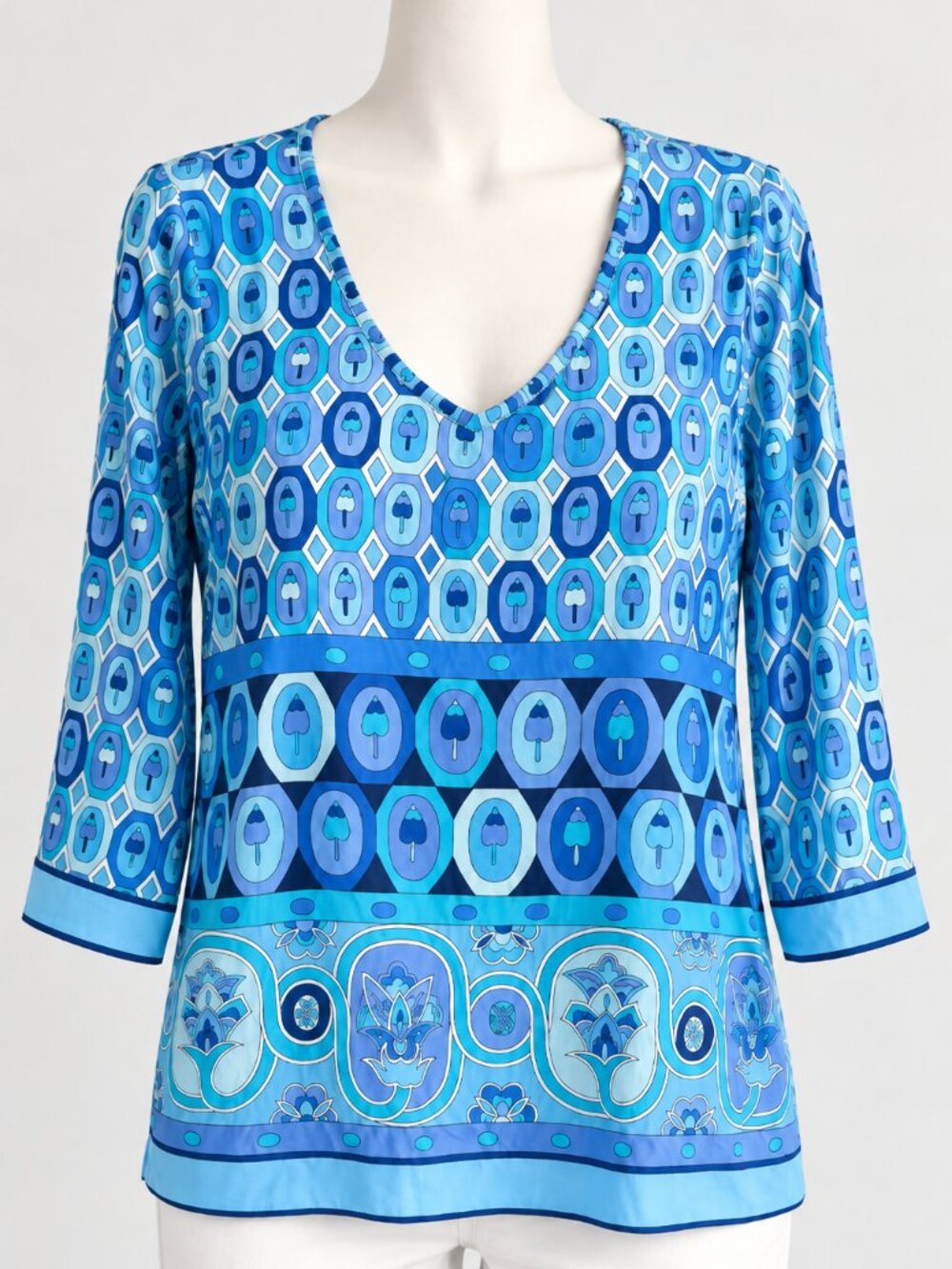 Italian Stizzoli Viscose Mod patterned v neck tunic 8 3/4 sleeves
